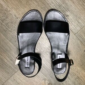 *New* Steve Madden Sandals